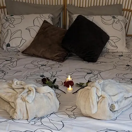 Maison Avec Jaccuzi Privatif Apartamento *